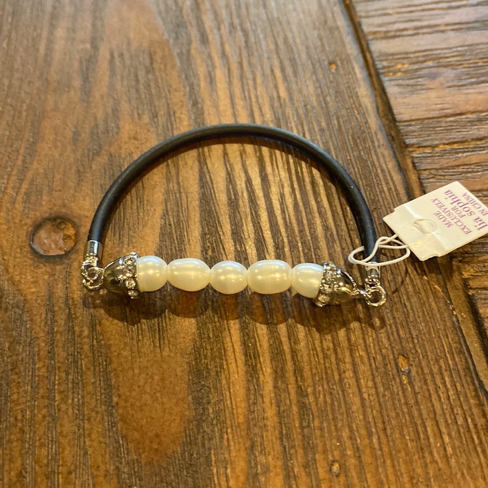 Lia Sophia Stretch Bracelet